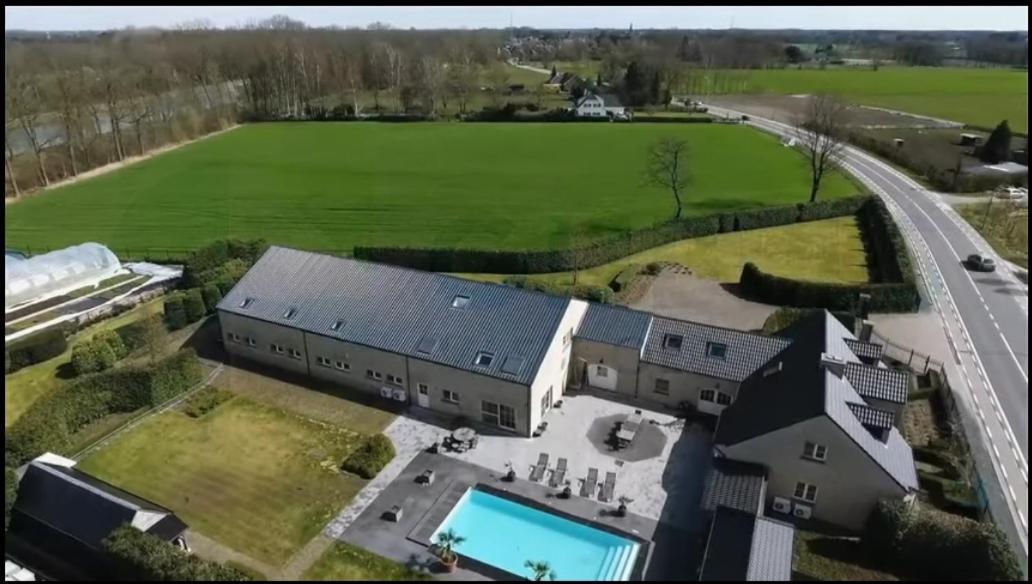 Susberg-1 & 2 Apartment NeerNeerpelt Екстериор снимка