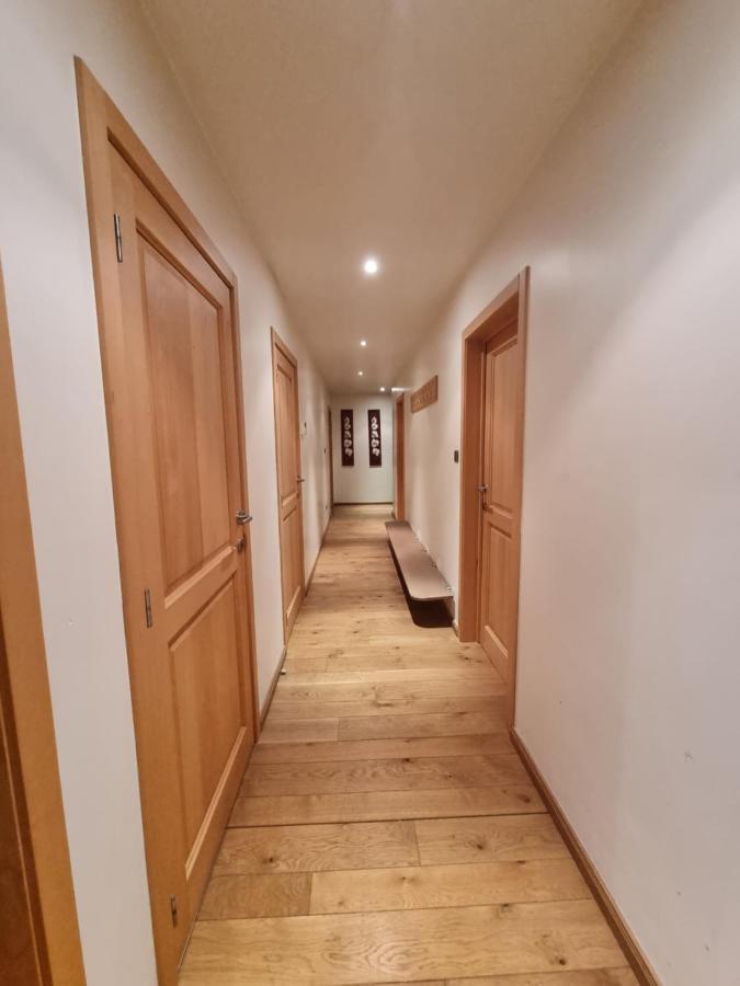 Susberg-1 & 2 Apartment NeerNeerpelt Екстериор снимка