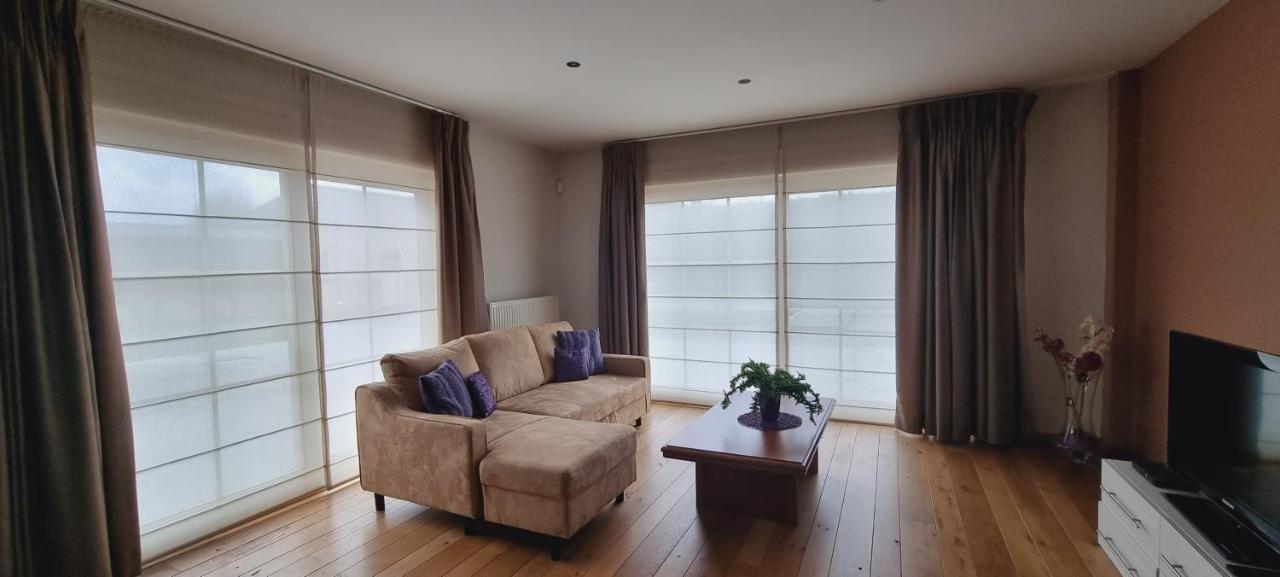 Susberg-1 & 2 Apartment NeerNeerpelt Екстериор снимка